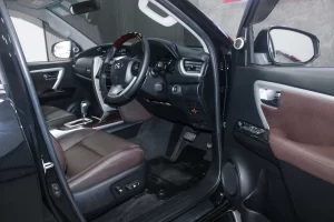 Toyota Fortuner 2.4 Leader V 4WD 2022 [IAFC]