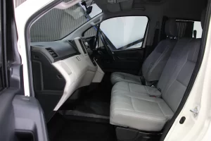 Toyota Commuter 2.8 2021[DHEC]