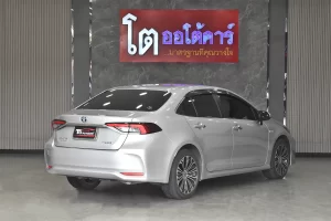 Toyota ALTIS 1.8 HYBRID PREMIUM 2022 [FCEH]