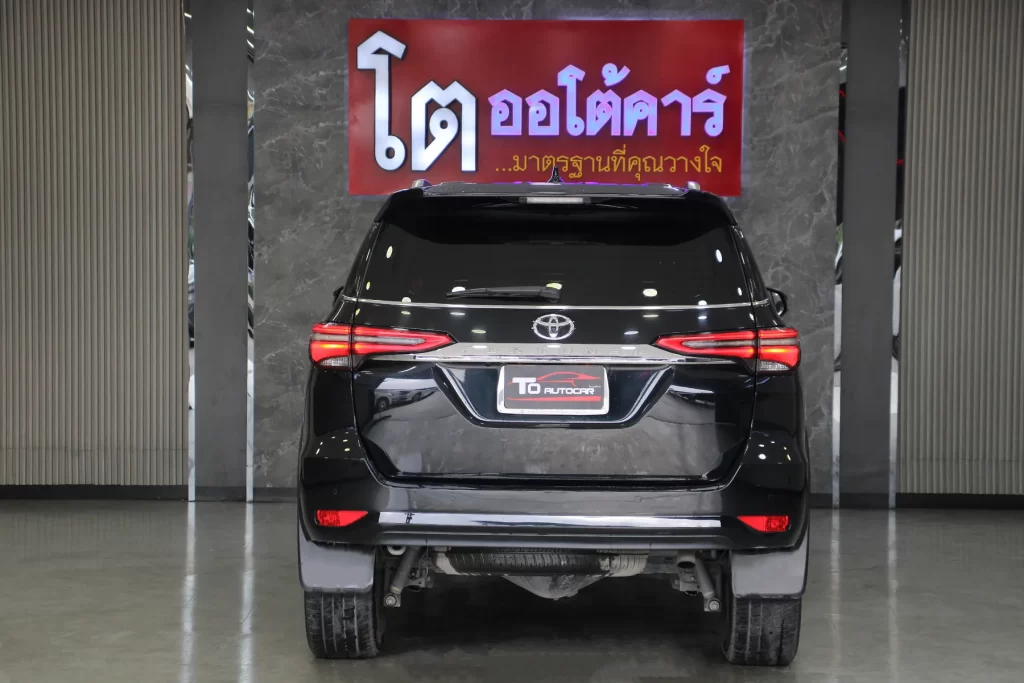 Toyota FORTUNER 2.4 V 2WD 2022 [GGID]