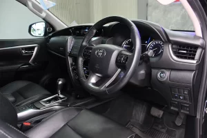 Toyota FORTUNER 2.4 V 2WD 2022 [GGID]