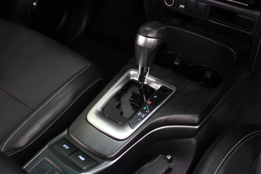 Toyota FORTUNER 2.4 V 2WD 2022 [GGID]