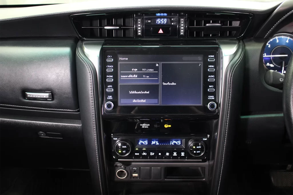 Toyota FORTUNER 2.4 V 2WD 2022 [GGID]