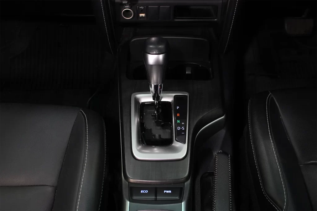 Toyota FORTUNER 2.4 V 2WD 2022 [GGID]