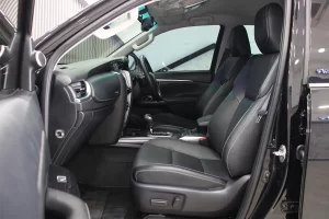 Toyota FORTUNER 2.4 V 2WD 2022 [GGID]