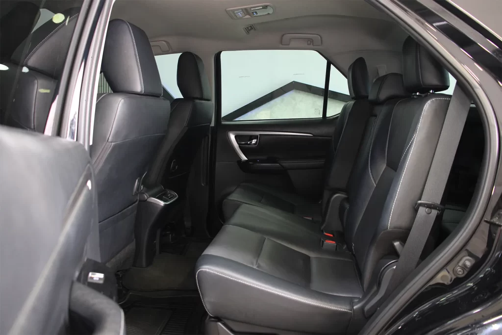 Toyota FORTUNER 2.4 V 2WD 2022 [GGID]