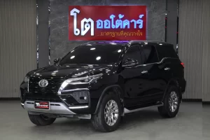 Toyota FORTUNER 2.4 V 2WD 2022 [GGID]