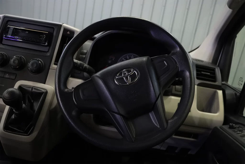 Toyota Commuter 2.8 2021 [DEEG]