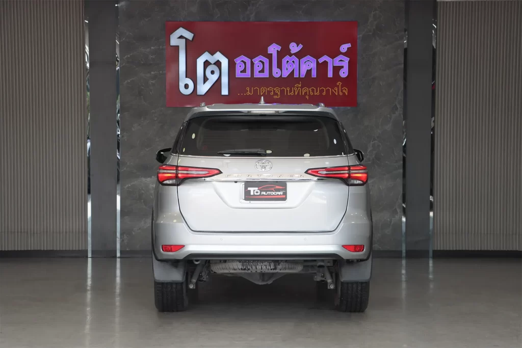 Toyota FORTUNER 2.4 V 2WD 2020 [IFGD]