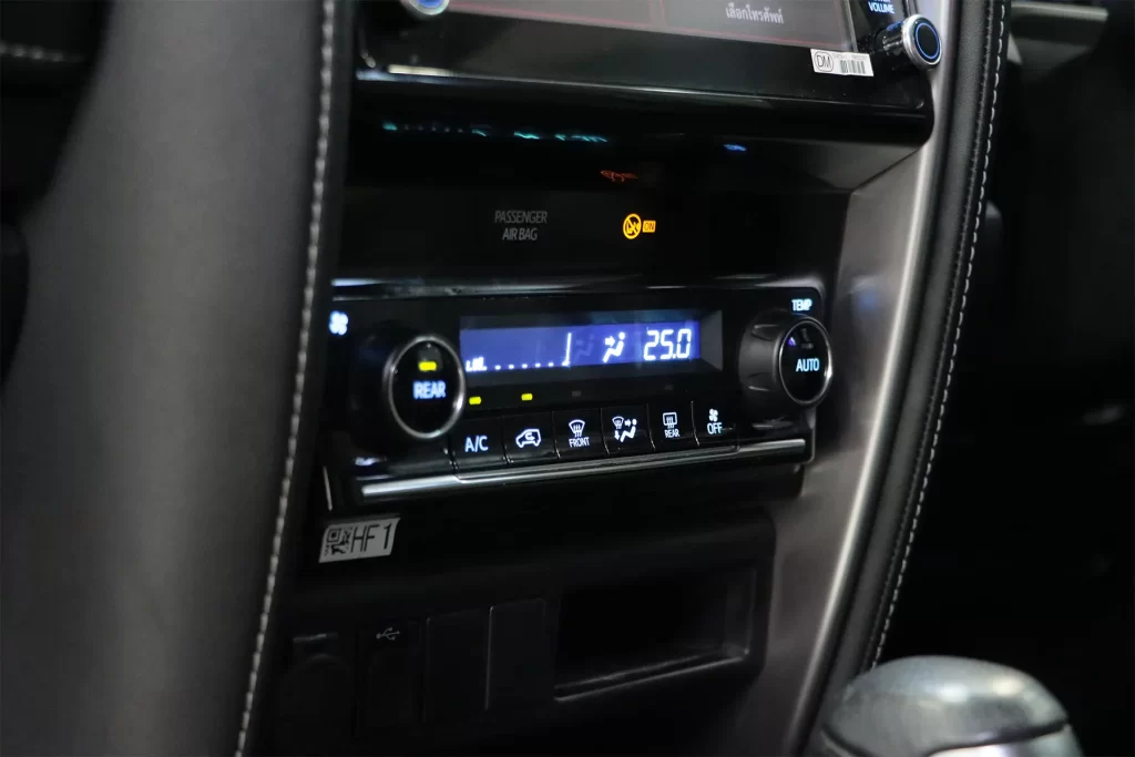 Toyota FORTUNER 2.4 V 2WD 2020 [IFGD]