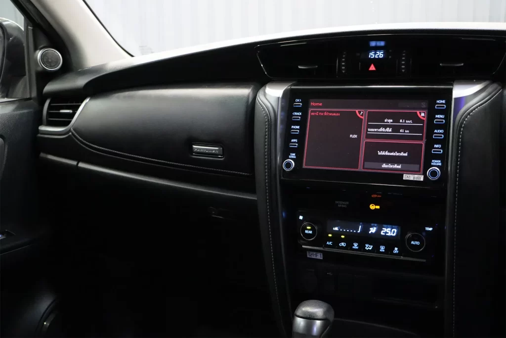 Toyota FORTUNER 2.4 V 2WD 2020 [IFGD]