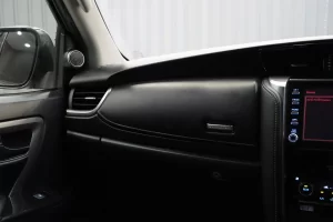 Toyota FORTUNER 2.4 V 2WD 2020 [IFGD]