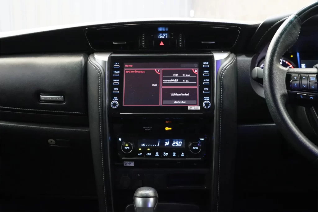 Toyota FORTUNER 2.4 V 2WD 2020 [IFGD]