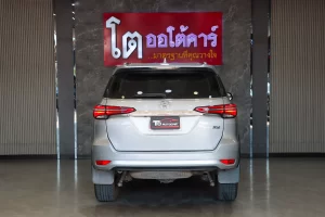 Toyota FORTUNER 2.4 V 4WD 2020 [DCJD]