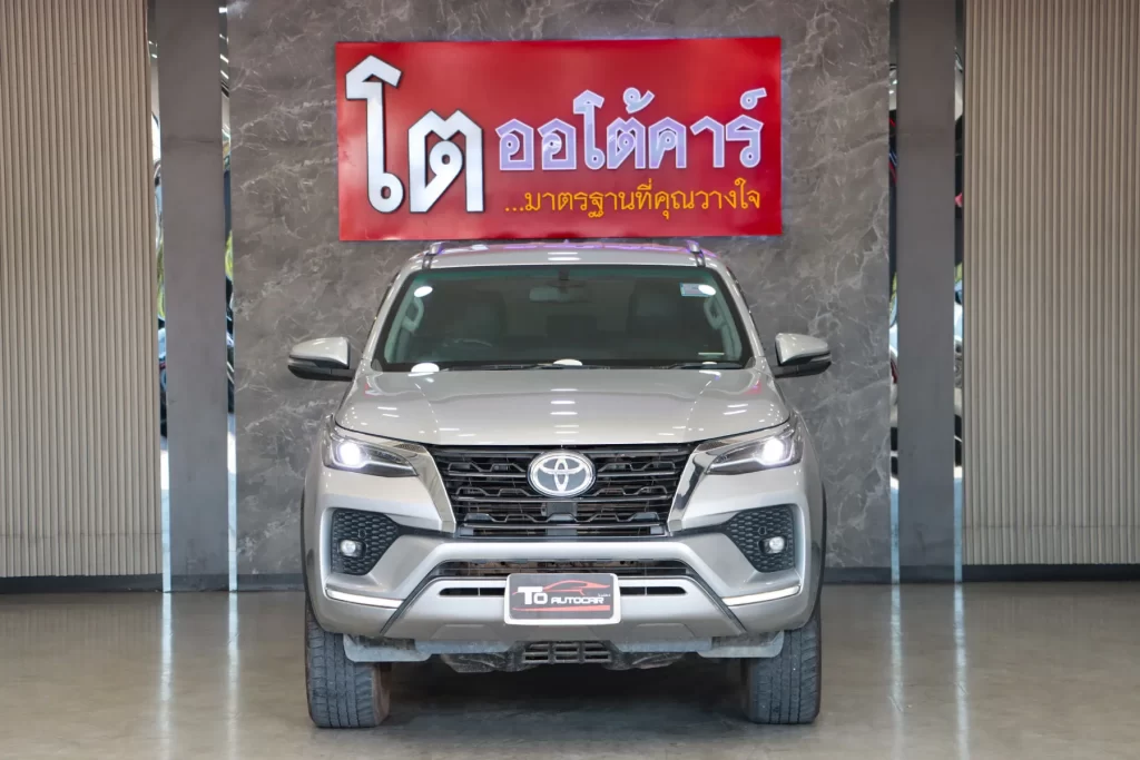 Toyota FORTUNER 2.4 V 4WD 2020 [DCJD]