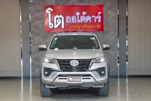 Toyota FORTUNER 2.4 V 4WD 2020 [DCJD]