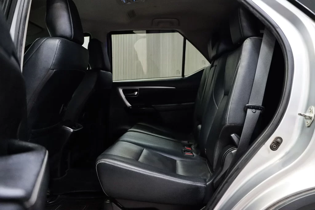 Toyota FORTUNER 2.4 V 4WD 2020 [DCJD]