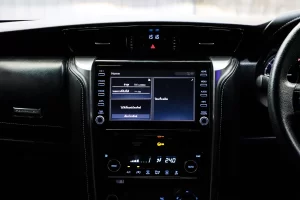 Toyota FORTUNER 2.4 V 4WD 2020 [DCJD]