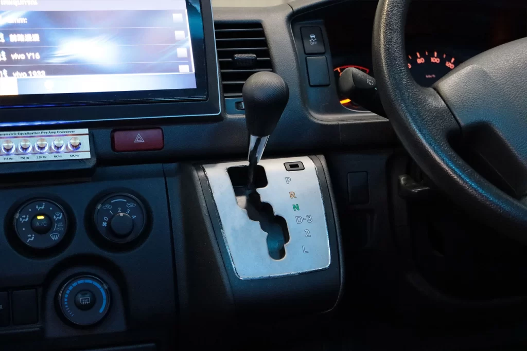 Toyota Commuter 3.0 2019 [IGEH]