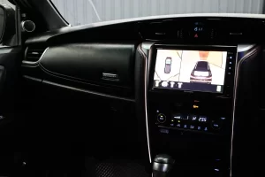 Toyota FORTUNER 2.8 LEGENDER 2WD 2021 [BGEH]