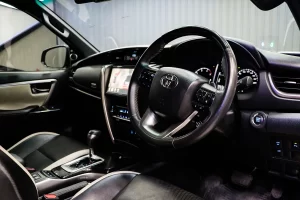 Toyota FORTUNER 2.8 LEGENDER 2WD 2021 [ADBG]