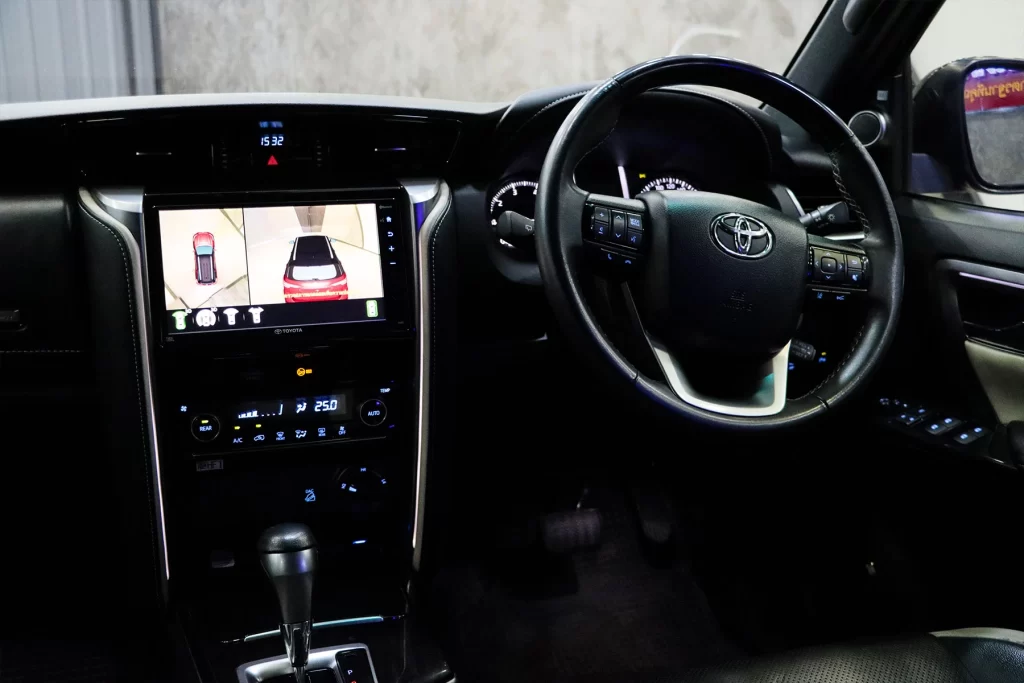 Toyota FORTUNER 2.8 LEGENDER 2WD 2021 [ADBG]