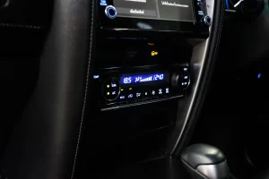 Toyota FORTUNER 2.4 V 2WD 2022 [IFJJ]