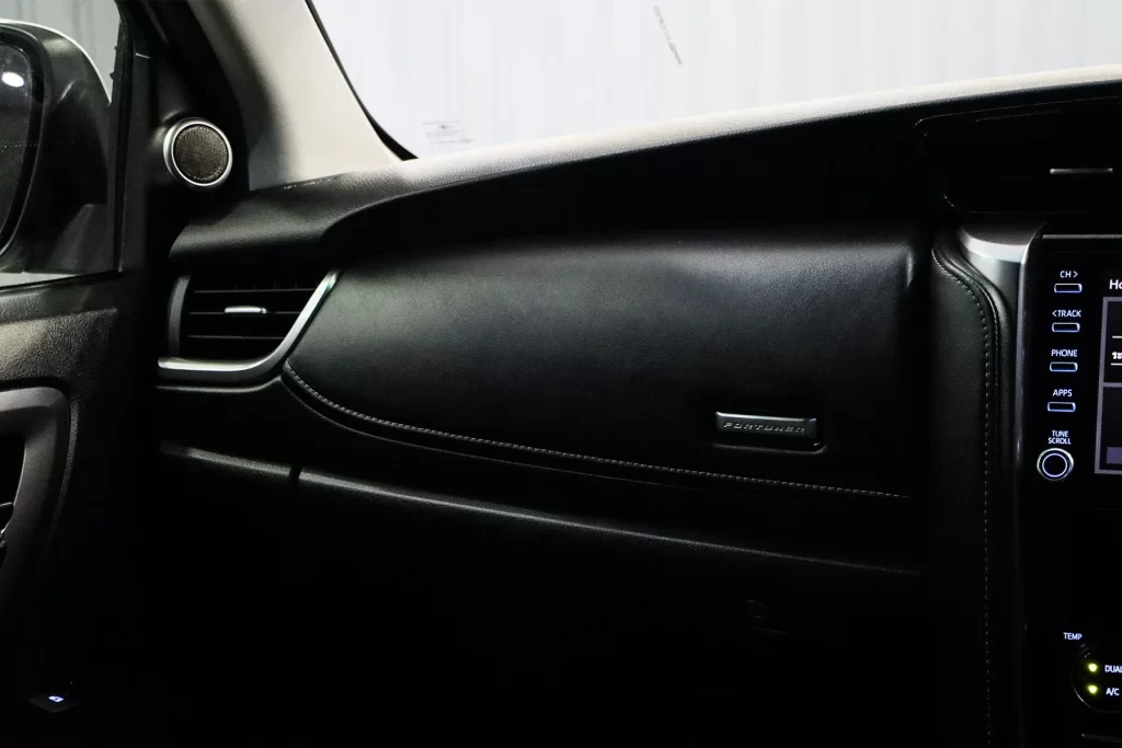 Toyota FORTUNER 2.4 V 2WD 2022 [IFJJ]