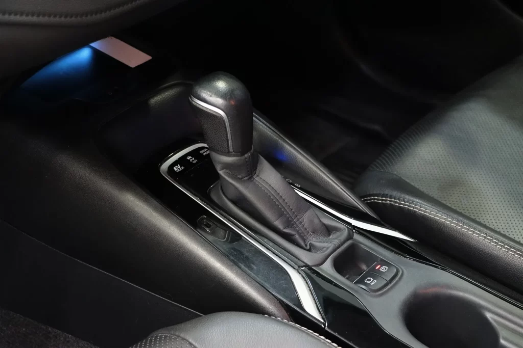 Toyota ALTIS 1.8 HYBRID MID 2020 [HJEJ]