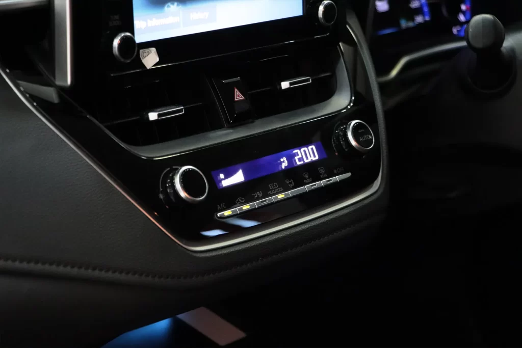 Toyota ALTIS 1.8 HYBRID MID 2020 [HJEJ]