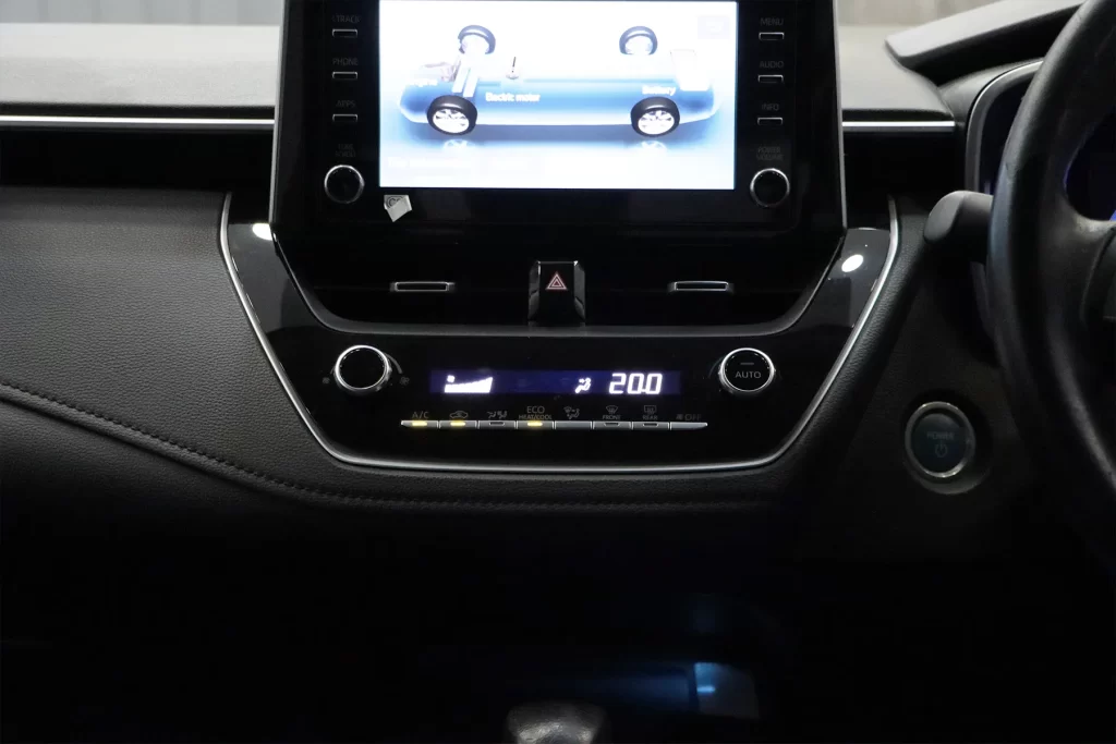 Toyota ALTIS 1.8 HYBRID MID 2020 [HJEJ]