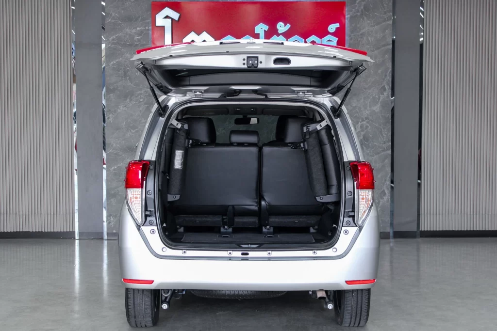 Toyota Innova 2.0 Entry MNC 2021 [GDBC]