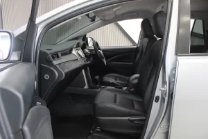 Toyota Innova 2.0 Entry MNC 2021 [GDBC]