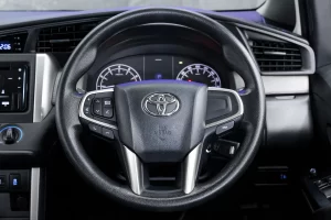 Toyota Innova 2.0 Entry MNC 2021 [GDBC]