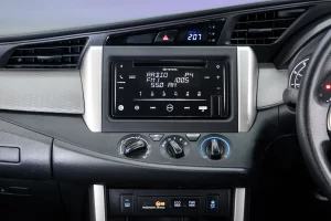 Toyota Innova 2.0 Entry MNC 2021 [GDBC]