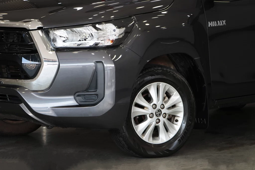 Toyota Revo 2.4 Entry Smart Cab Z Edition 2022 [IIBA]