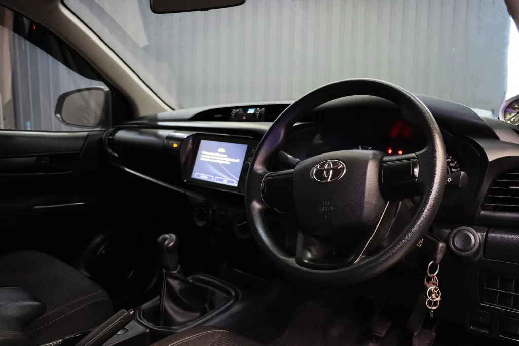 Toyota Revo 2.4 Entry Smart Cab Z Edition 2022 [IIBA]