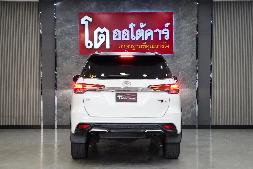 Toyota Fortuner 2.8 TRD 2WD MNC 2017 [ABHB]