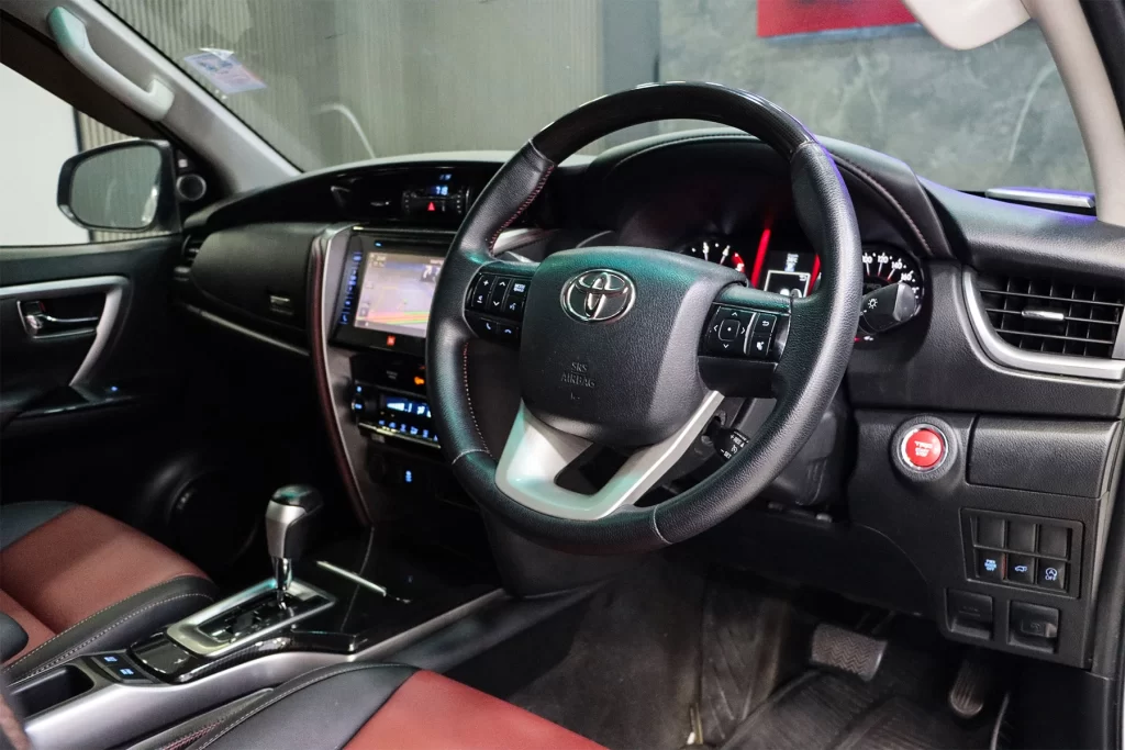 Toyota Fortuner 2.8 TRD 2WD MNC 2017 [ABHB]