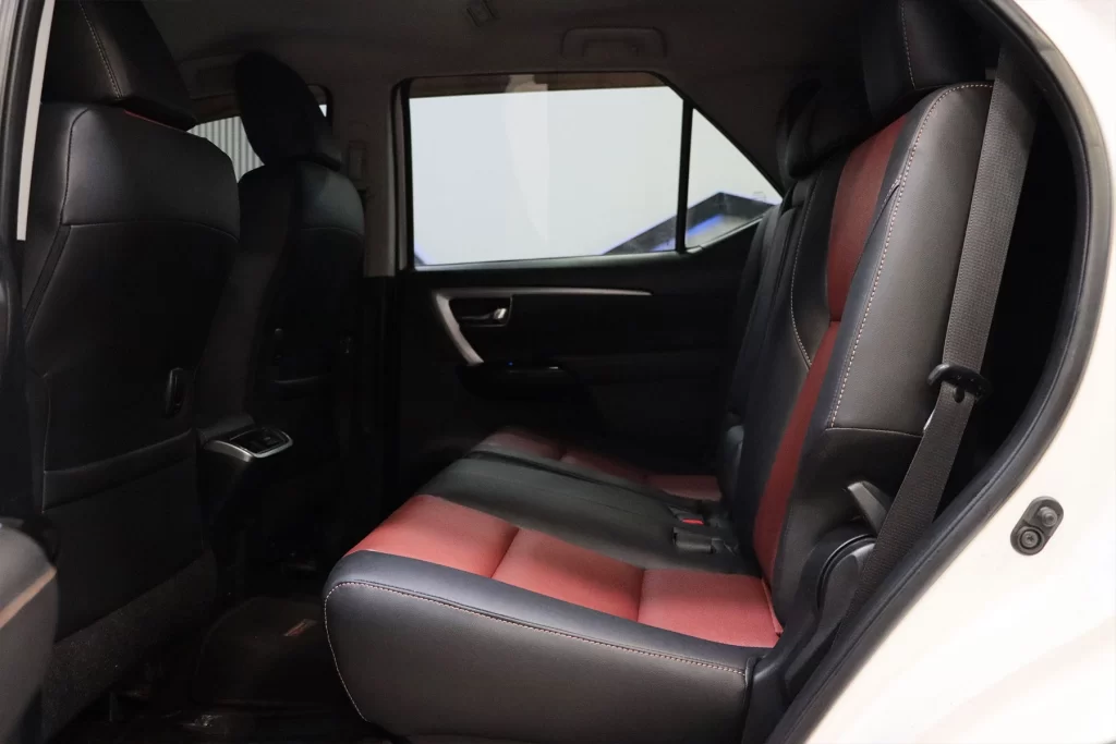 Toyota Fortuner 2.8 TRD 2WD MNC 2017 [ABHB]