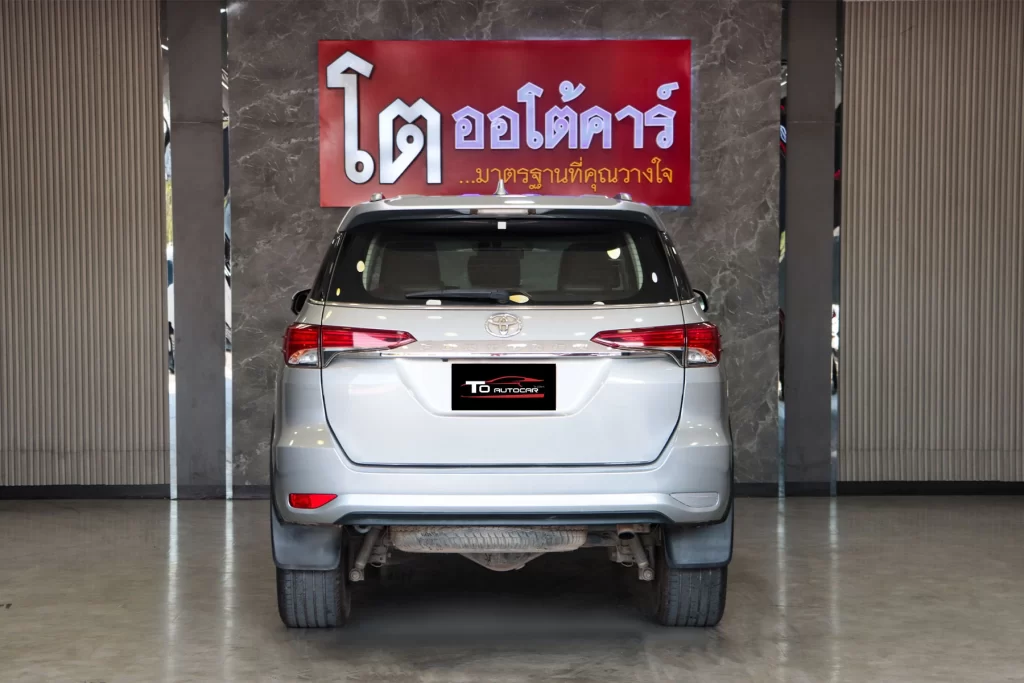 Toyota Fortuner 2.4 V 2WD MNC 2019 [HJIF]