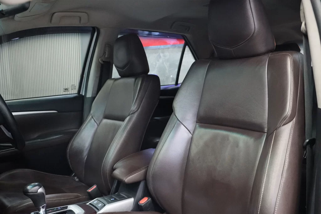 Toyota Fortuner 2.4 V 2WD MNC 2019 [HJIF]