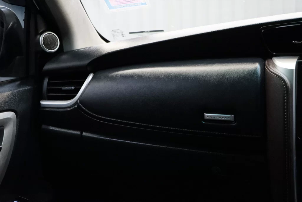 Toyota Fortuner 2.4 V 2WD MNC 2019 [HJIF]