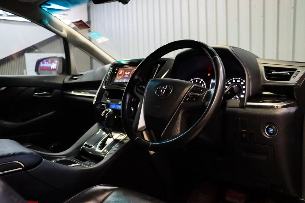 Toyota Vellfire 2.5 V MNC 2019 [AHDG]