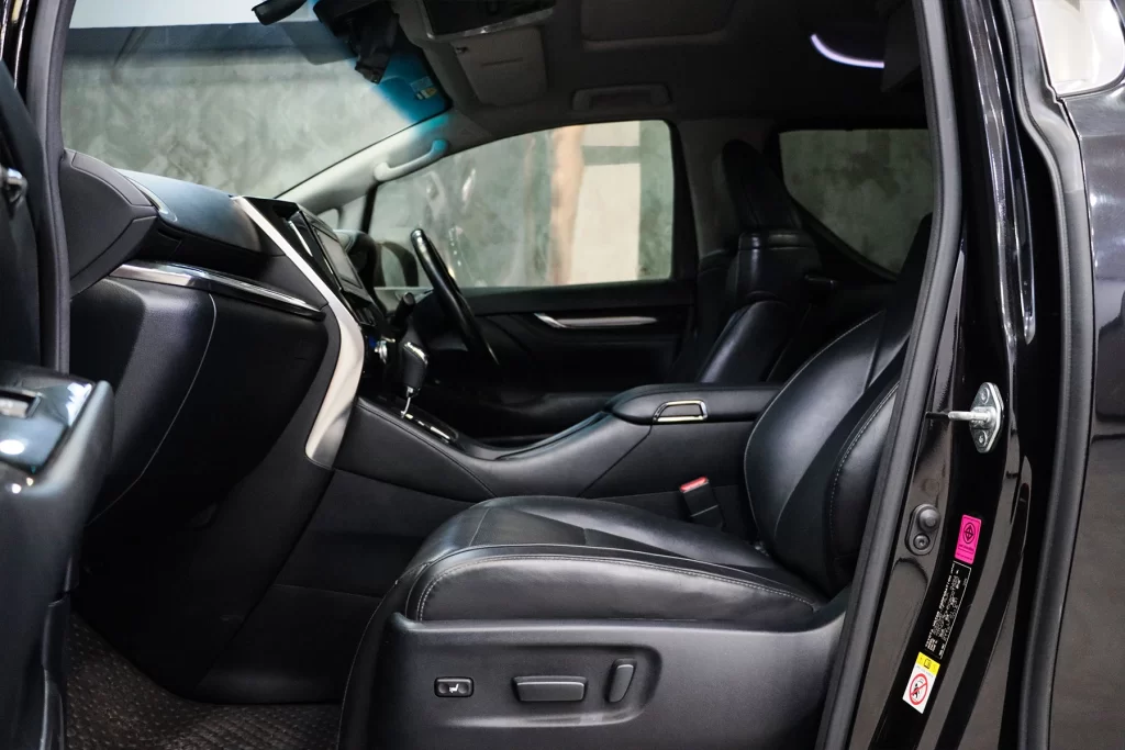 Toyota Vellfire 2.5 V MNC 2019 [AHDG]