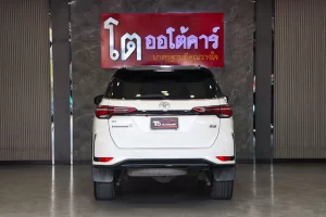 Toyota Fortuner 2.8 Legender 4WD 2020 [IBAJ]