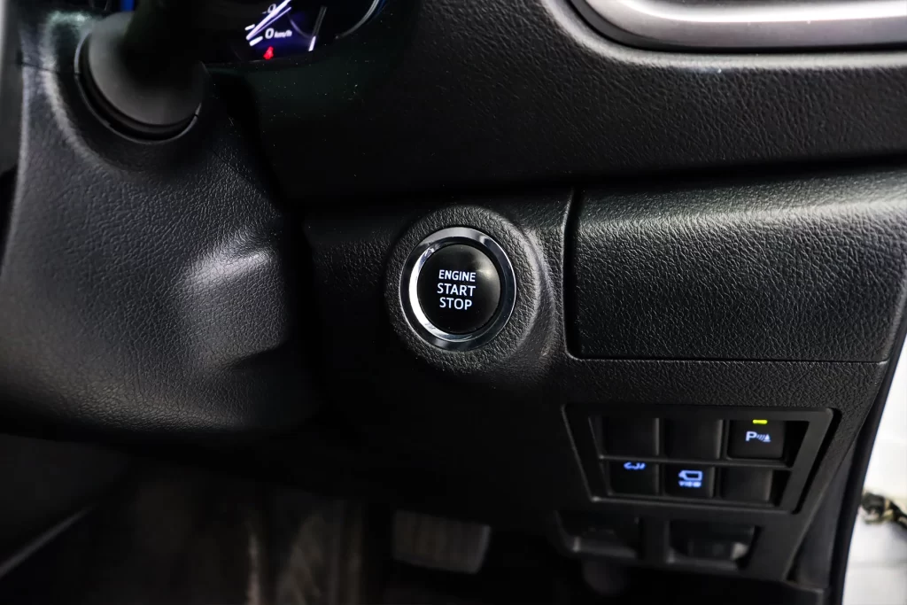 Toyota Fortuner 2.4 Leader V 2WD 2022 [IJEJ]