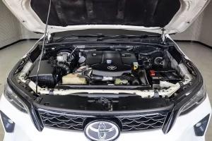 Toyota Fortuner 2.4 Leader V 2WD 2022 [IJEJ]