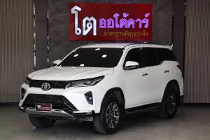 Toyota Fortuner 2.4 Leader V 2WD 2022 [IJEJ]