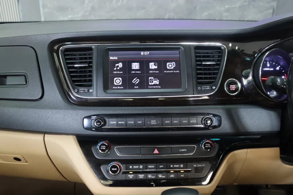 KIA Grand Carnival 2.2 SXL 2020 [HJD]